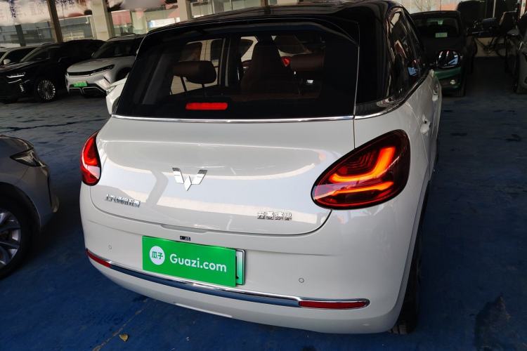 Used Wuling Bingo 2023 410 km Lingxi Deluxe Edition