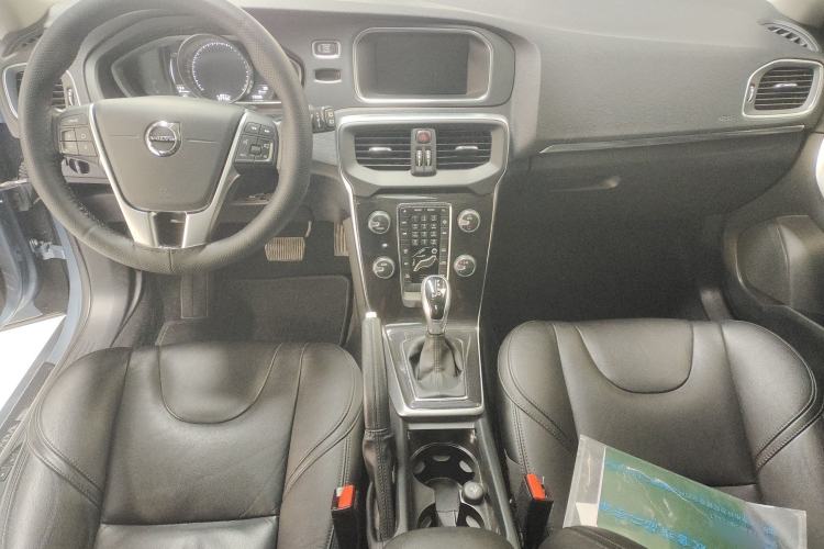 Used Volvo V40 2018 T3 Zhiyi Edition