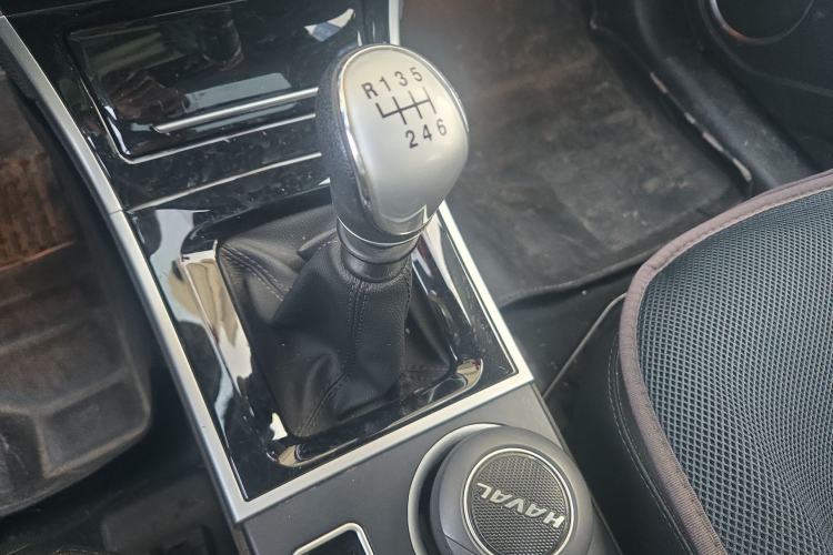 Used Haval H2 2016 Red-Label 1.5T Manual Two-Wheel Drive Luxury Model
