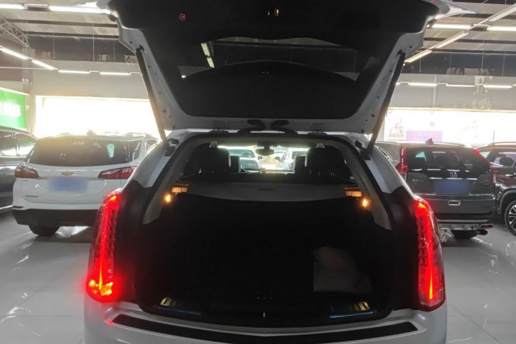 Used Cadillac SRX 2015 3.0L Comfort Version
