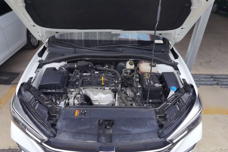 Used Roewe i5 2021 1.5L CVT Platinum Edition
