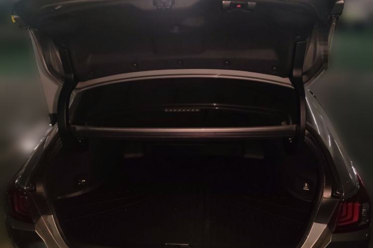 Used Lexus ES 2022 300h Excellence Edition
