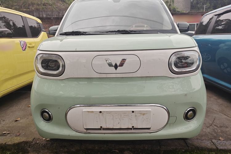 Used Wuling Hongguang MINIEV 2024 3rd Generation 215km Advanced Version
