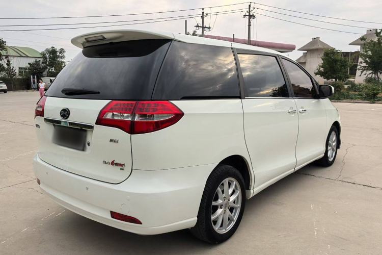 Used BYD M6 2015 2.4L Automatic Prestige Edition
