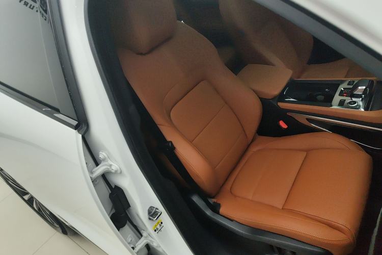 Used Jaguar F-PACE 2024 P250 R-Dynamic SE
