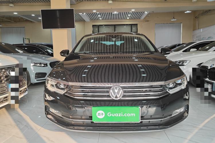 Used Volkswagen Magotan 2017 330TSI DSG Luxury Model
