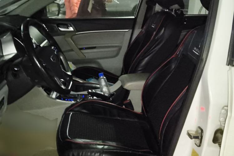 Used Geely Auto Emgrand 2015 Sedan 1.5L CVT Upward Version
