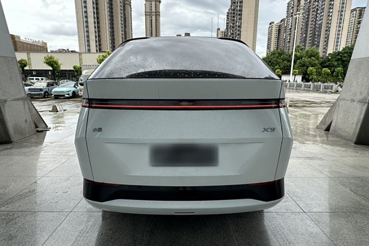 Used XPeng X9 2024 702 Ultra-Long Range Max