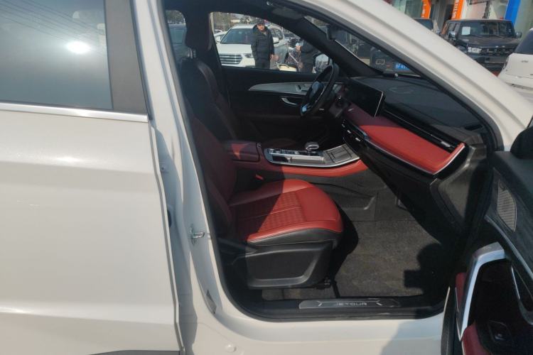Used JETOUR X70 PRO 2023 1.5T DCT Comfort Edition 5 Seats
