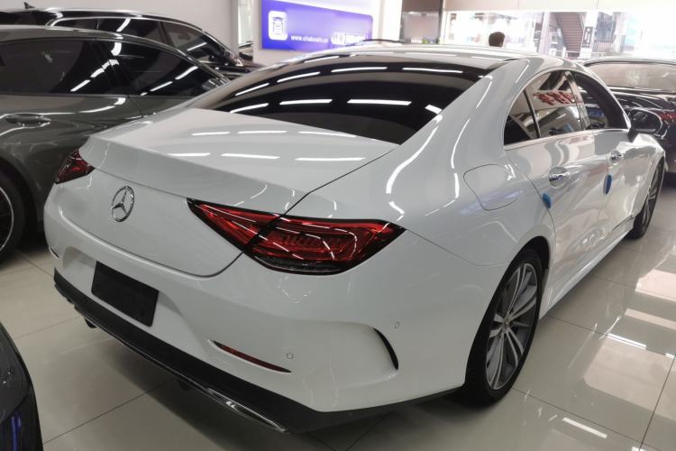 Used Mercedes-Benz CLS 2018 CLS 300 Luxury Model
