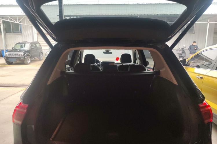 Used Volkswagen Tiguan L 2023 330TSI Automatic Two-Wheel Drive R-Line Enjoyment Edition