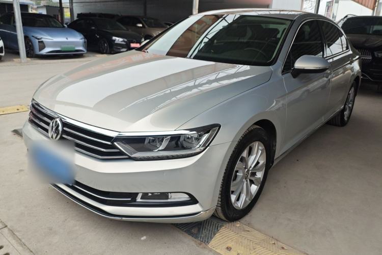 Used Volkswagen Magotan 2018 Facelift 330TSI DSG Luxury Model