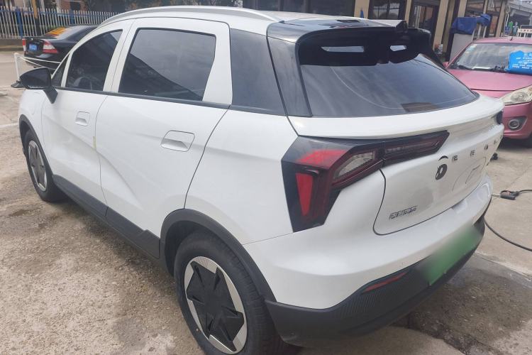 Used Geometry E Firefly 2024 301km Starlight
