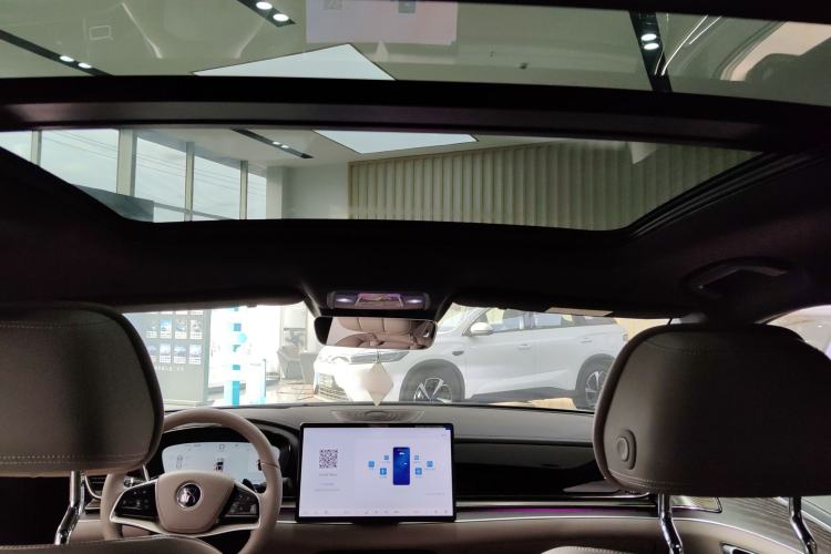 Used BYD Han 2025 EV with 701 km of Laser Radar-Enabled Intelligent Driving