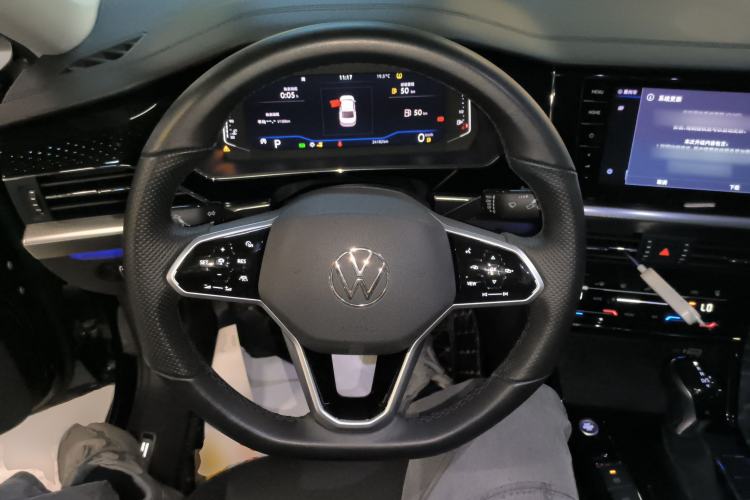 Used Volkswagen Passat 2023 330TSI Luxury Edition