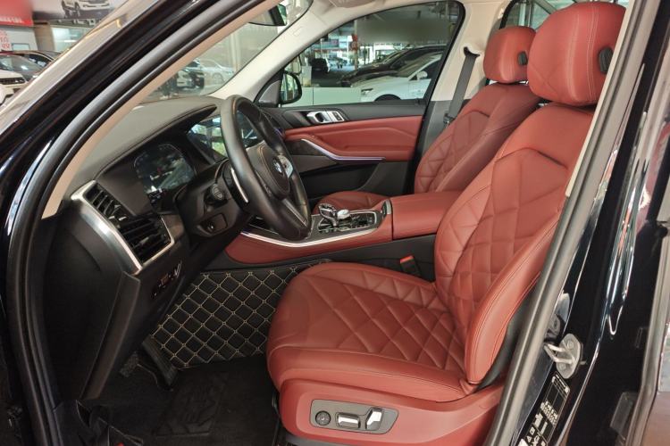 Used BMW X5 2022 Restyled xDrive 30Li Luxury Version M Sport Package
