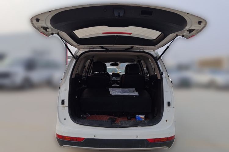 Used Baojun 730 2019 1.5L Manual Fashion Model 7-seater China VI
