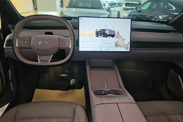 Used ONVO L60 2024 60 kWh Rear-Drive Version