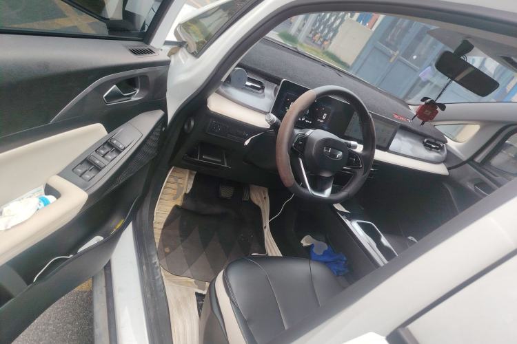 Used Geometry E Firefly 2024 301km Starlight
