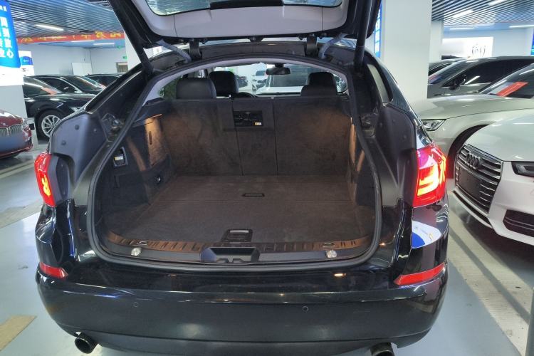 Used BMW 5 Series GT 2015 535i Leading Model