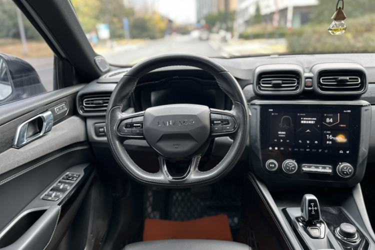 Used Lynk & Co 02 Hatchback 2022 2.0TD Pro
