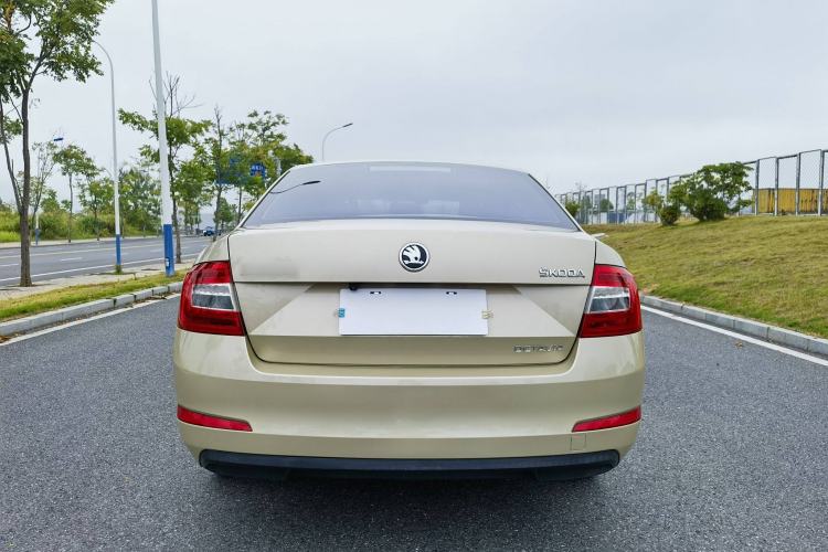 Used Skoda Octavia 2015 1.6L Automatic Eado Edition