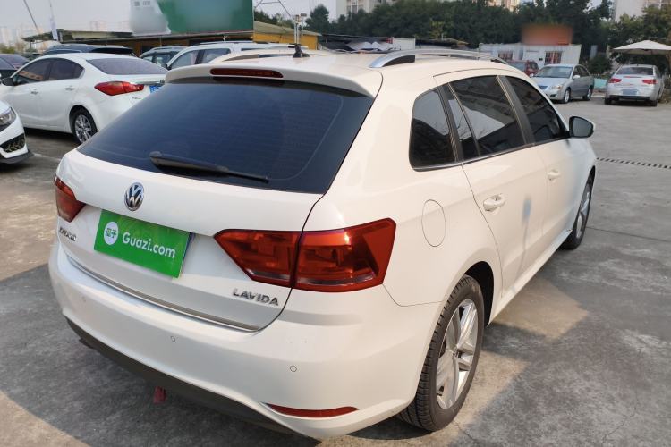 Used Volkswagen Gran Lavida 2015 1.6L Automatic Comfort Edition
