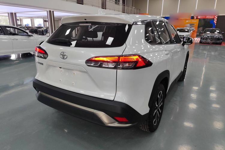 Used Toyota FRONTLANDER 2023 2.0L CVT Luxury Edition