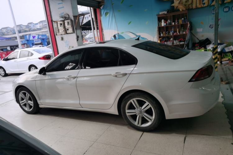Used Volkswagen Lamando 2018 280TSI DSG Comfort Edition

