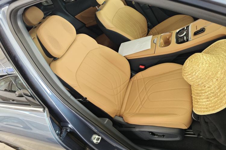 Used  Galaxy Xingjian 7 EM-i 2025 120km Launch+ Version