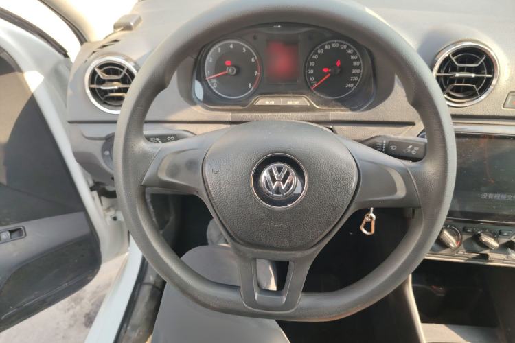 Used Volkswagen Jetta 2019 Dream Edition 1.4L Manual Fashion Version