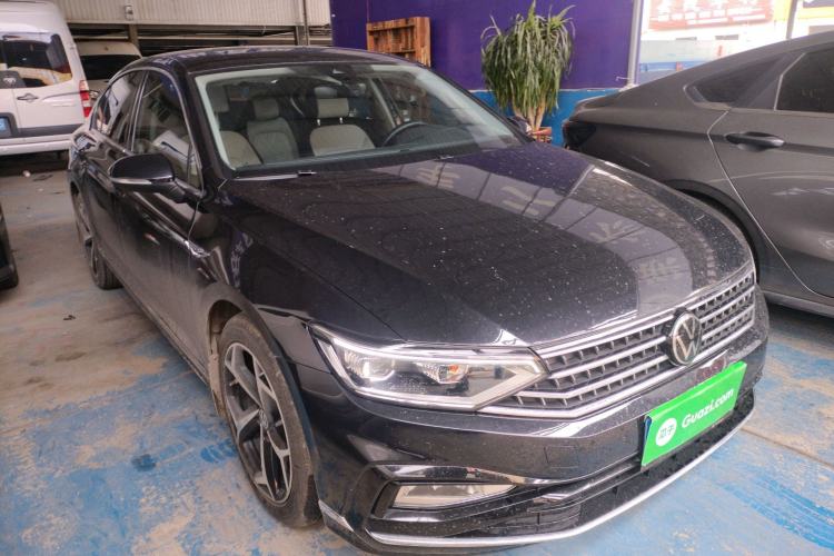 Used Volkswagen Magotan 2023 2 Million Units Commemorative Edition 330TSI DSG Luxury Version