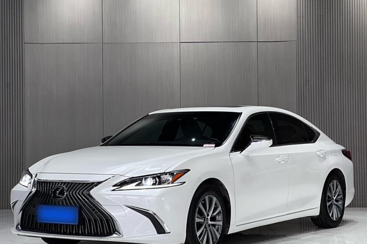 Used Lexus ES 2020 200 Excellence Edition
