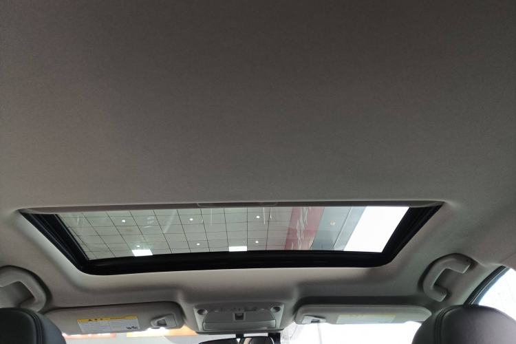 Used Infiniti Q50L 2018 2.0T Comfort Edition China VI Standard
