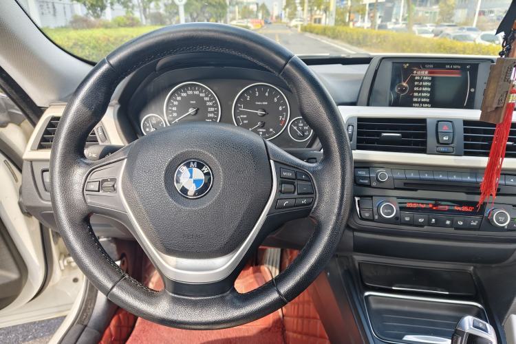 Used BMW 3 Series GT 2013 320i Leading Model
