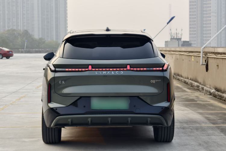 Used Lynk & Co 08 EM-P 2023 220km All-Wheel-Drive Performance Halo
