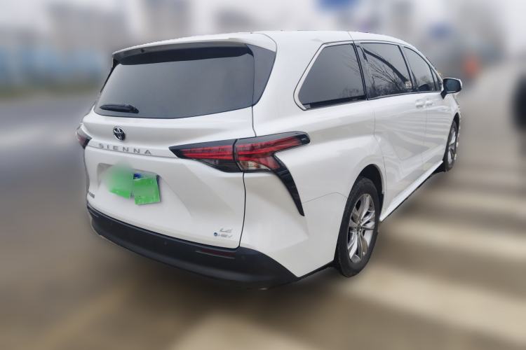 Used Toyota Sienna 2024 2.5L Hybrid Comfort Edition