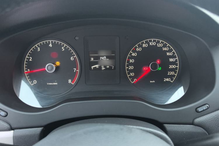 Used Volkswagen Sagitar 2014 1.6L Automatic Comfort Model
