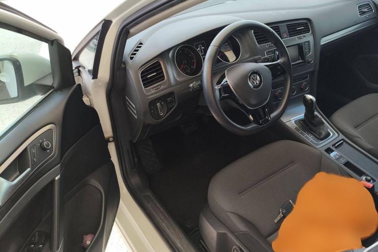 Used Volkswagen Golf 2016 1.6L Automatic Comfort Model
