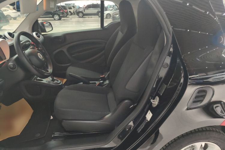 Used  fortwo 2015 1.0L 52 kW hardtop Dynamic version