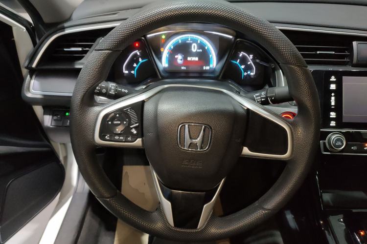 Used Honda Civic 2016 220TURBO CVT Luxury Edition
