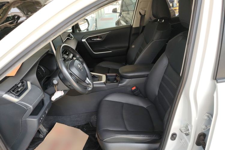 Used Toyota RAV4 2021 2.0L CVT Two-Wheel Drive Fashion PLUS Edition