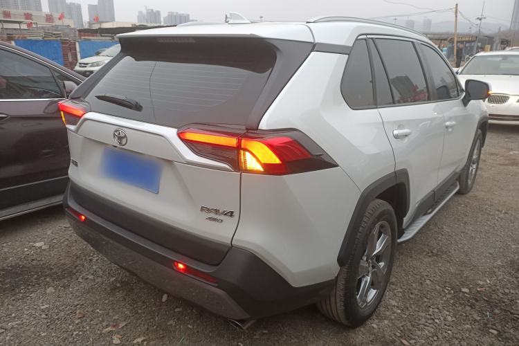 Used Toyota RAV4 2021 2.0L CVT 4x4 Style PLUS Edition