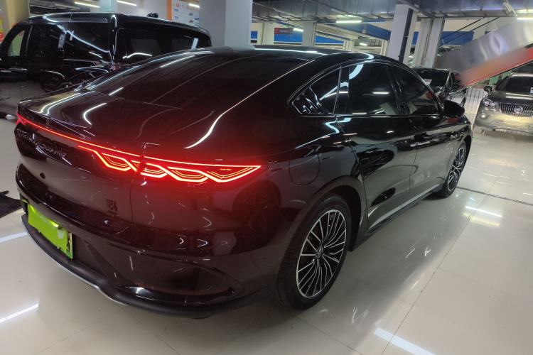 Used BYD Han 2023 EV Champion Edition 506KM Front-Wheel-Drive Premium Model
