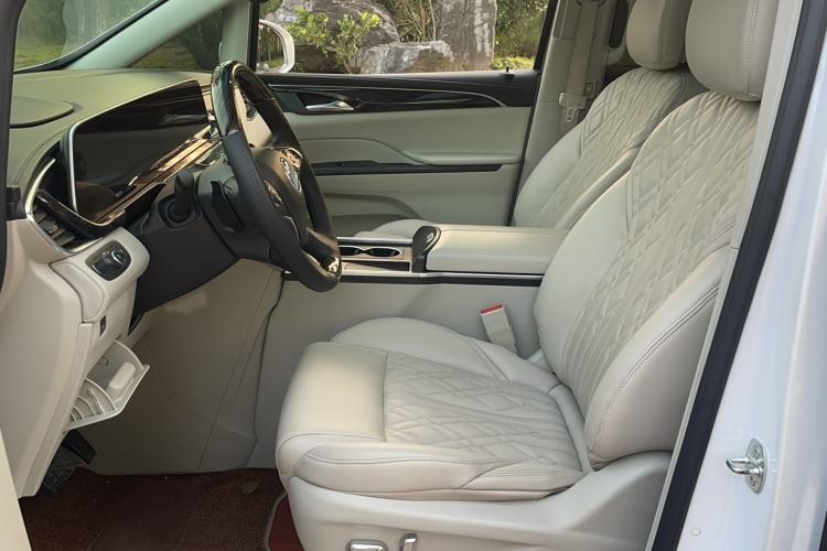 Used Buick GL8 2020 ES Land Cruiser 653T Comfort Edition
