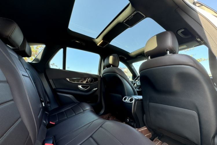 Used Mercedes-Benz GLC 2019 Facelift GLC 260 L 4MATIC Luxury Model
