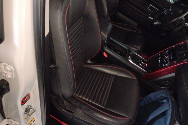 Used Land Rover Discovery Sport 2019 240 PS SE Dynamic Version China V Standard
