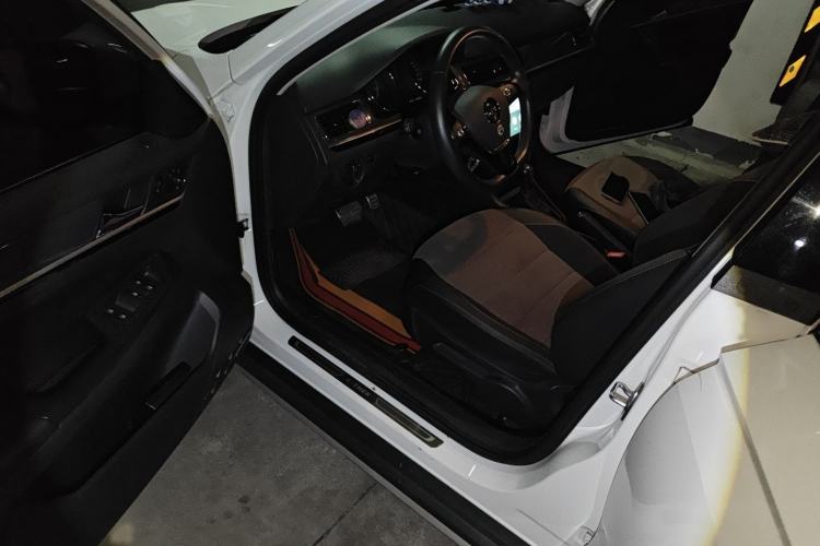 Used Volkswagen C-TREK 2018 1.5L Automatic Comfort Model
