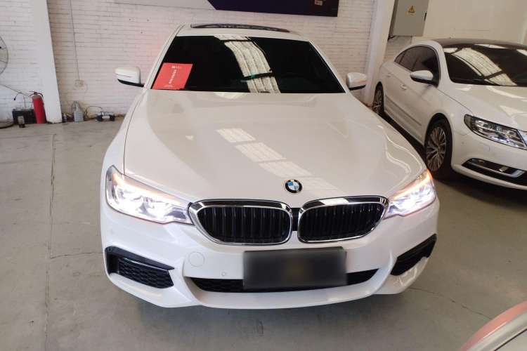 Used BMW 5 Series 2018 Restyled 530Li Leading Edition M Sport Package
