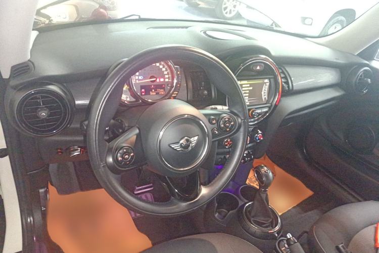 Used  MINI 2014 1.5T COOPER Fun
